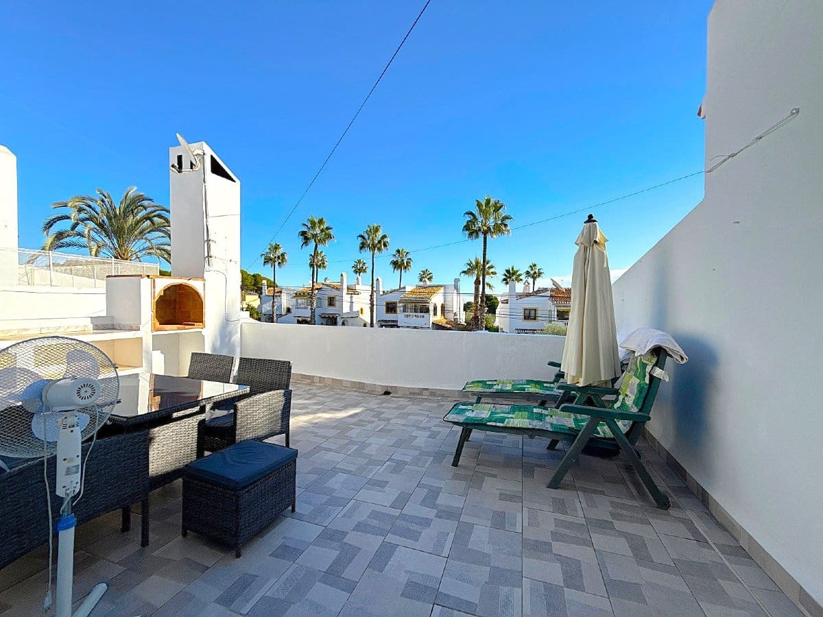 3 quarto Moradia para venda em Villamartin com piscina - 229 900 € (Ref: 9706074)