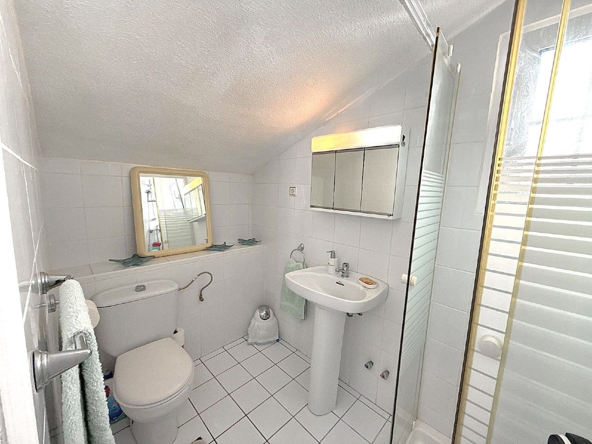 3 quarto Moradia para venda em Villamartin com piscina - 229 900 € (Ref: 9706074)