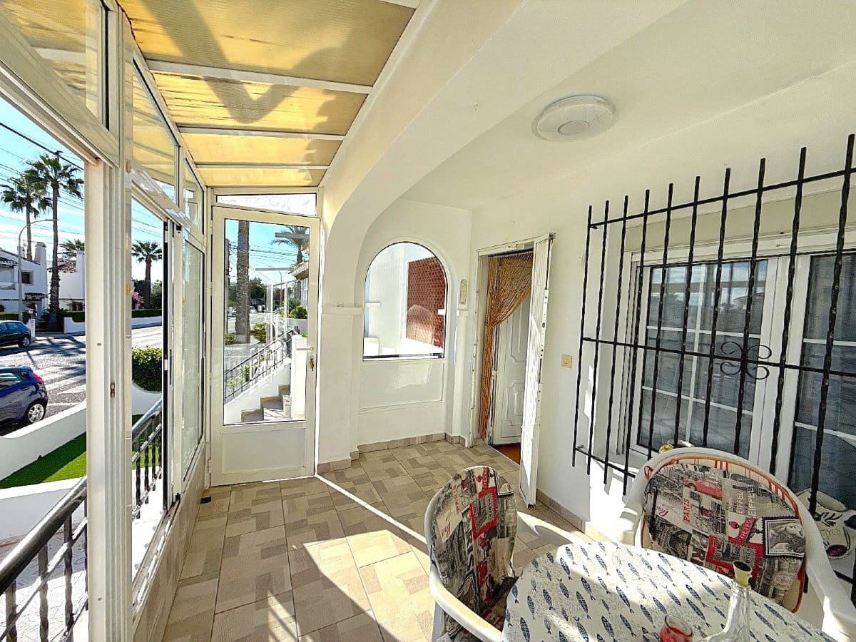 3 quarto Moradia para venda em Villamartin com piscina - 229 900 € (Ref: 9706074)