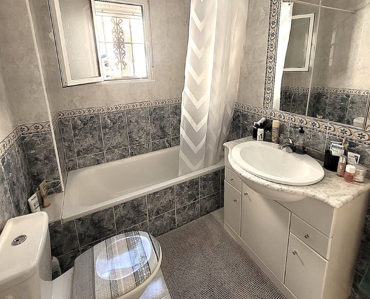 2 slaapkamer Huis te koop in Algorfa met zwembad garage - € 164.900 (Ref: 9706078)