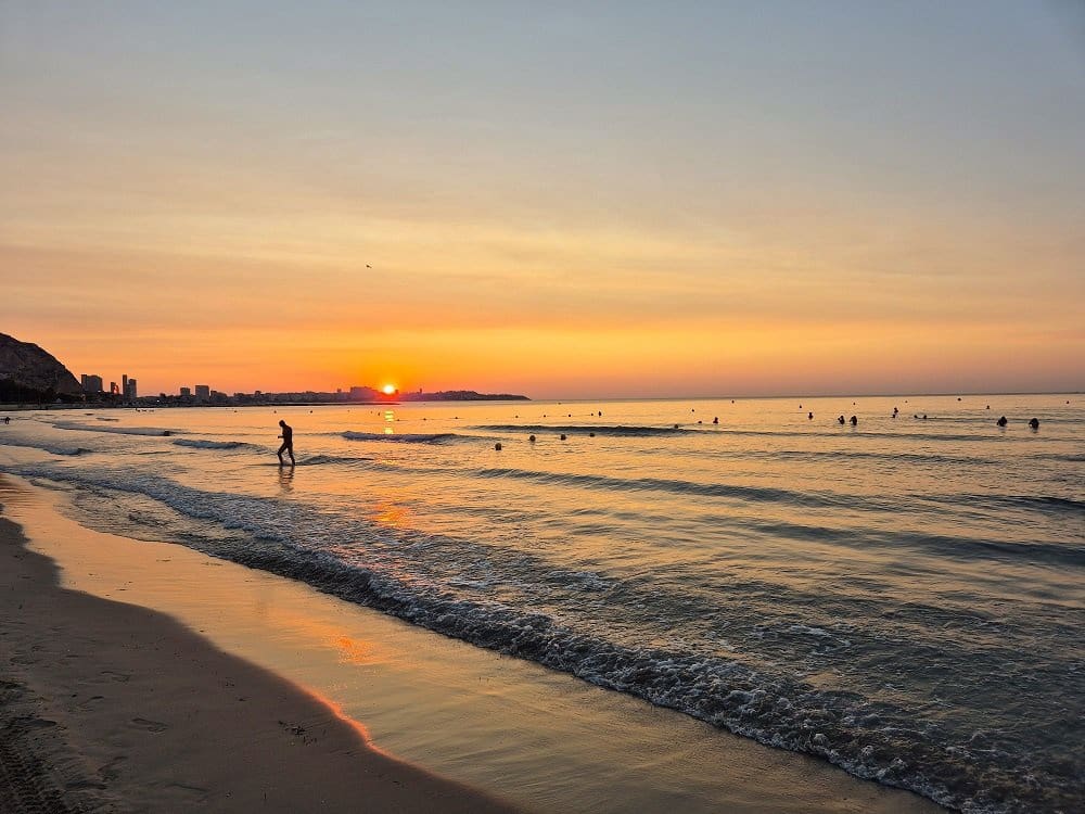 2 bedroom Apartment for sale in Cabo Roig with pool - € 154,900 (Ref: 9706080)