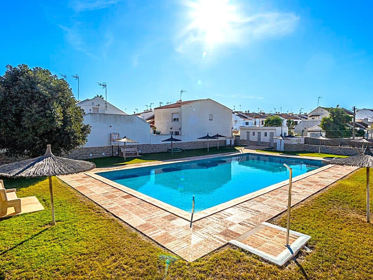 2 soverom Hus til salgs i Torrevieja med svømmebasseng - € 138 950 (Ref: 9706082)