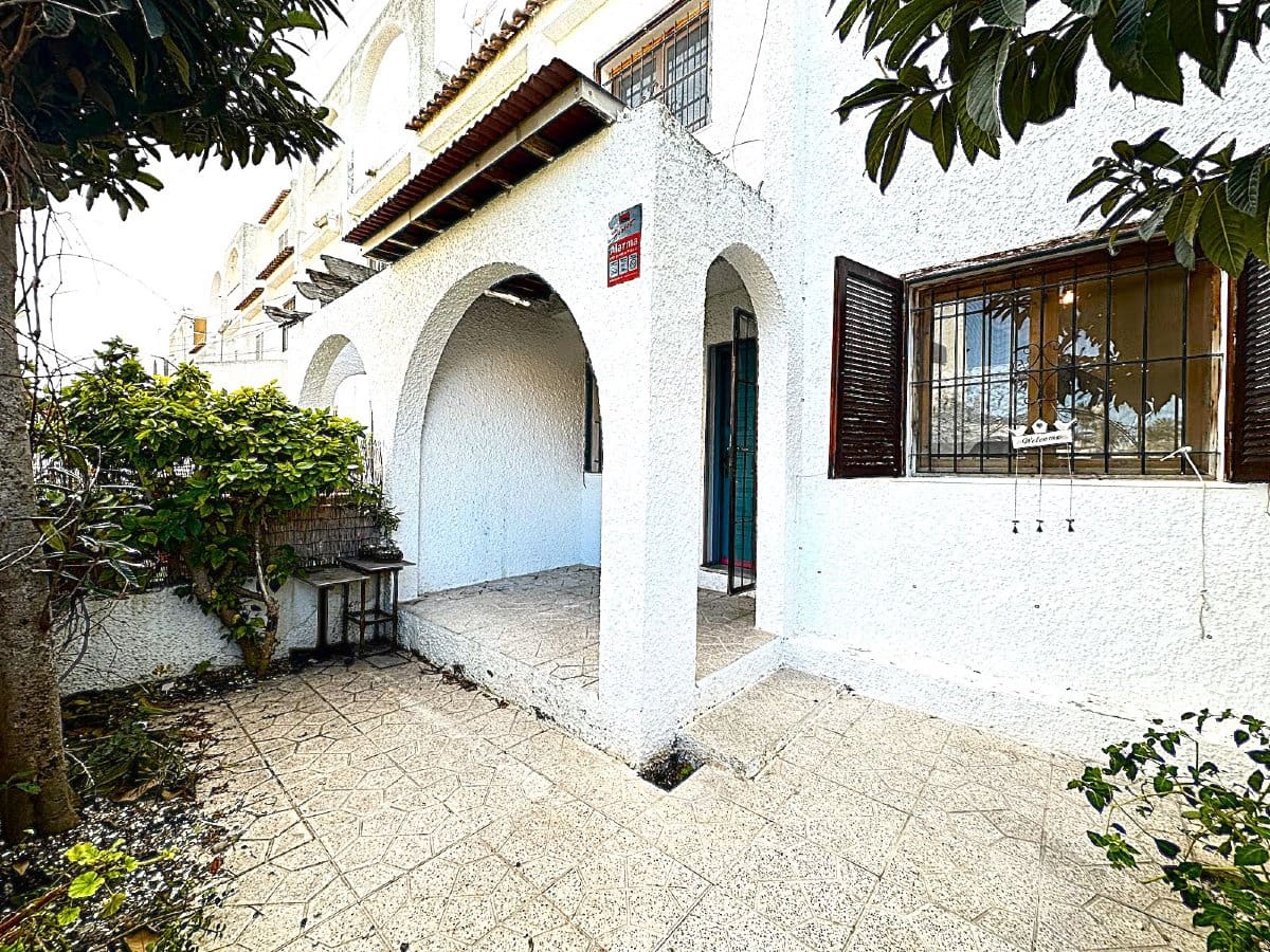 2 soverom Hus til salgs i Torrevieja med svømmebasseng - € 138 950 (Ref: 9706082)