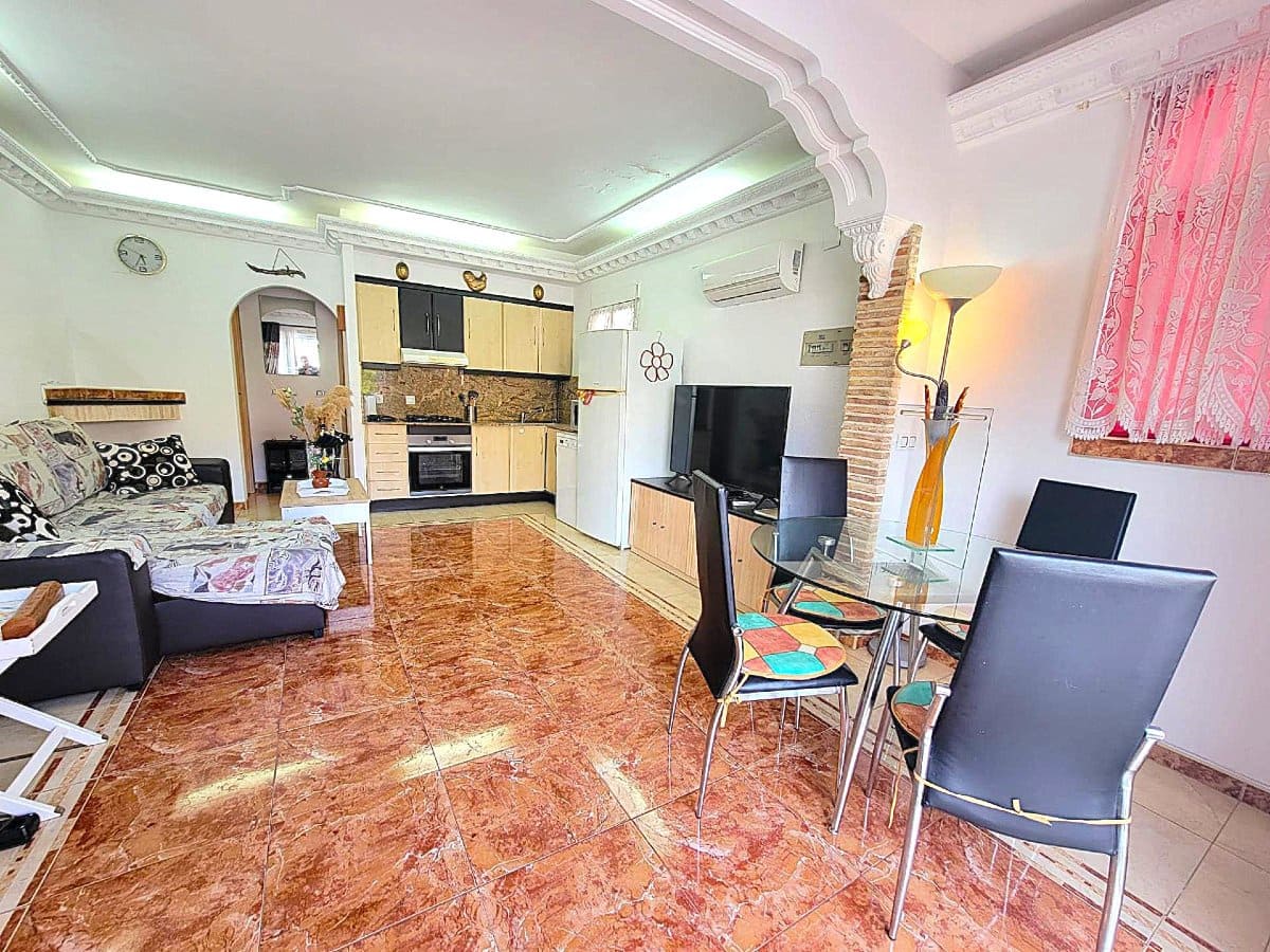 3 slaapkamer Huis te koop in El Chaparral - € 137.950 (Ref: 9706086)