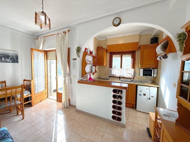 1 slaapkamer Appartement te koop in Punta Prima, Torrevieja met zwembad garage - € 134.900 (Ref: 9706088)