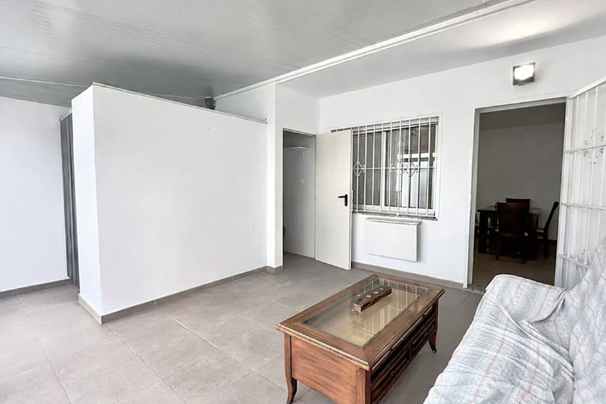 2 slaapkamer Villa te koop in Torrevieja met garage - € 122.895 (Ref: 9706090)