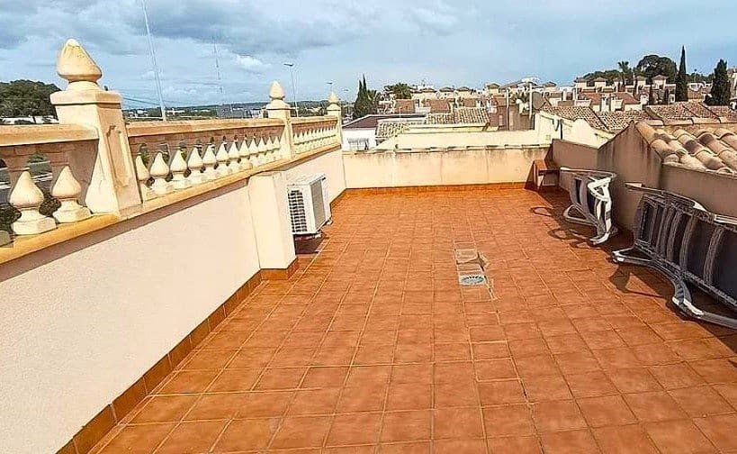 3 Zimmer Villa zu verkaufen in Guardamar del Segura mit Pool Garage - 209.950 € (Ref: 9706094)