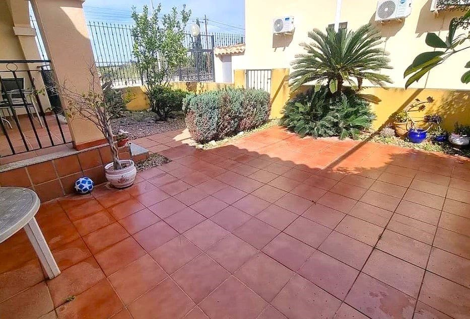 3 Zimmer Villa zu verkaufen in Guardamar del Segura mit Pool Garage - 209.950 € (Ref: 9706094)