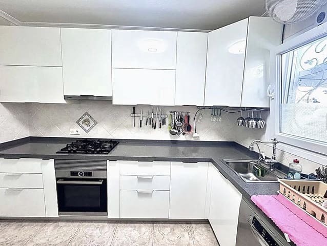 Chalet de 5 habitaciones en Playa Flamenca, Orihuela en venta con piscina - 209.950 € (Ref: 9706095)