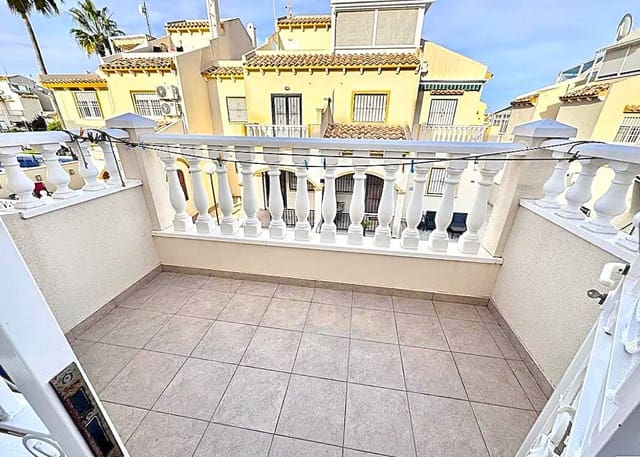 Chalet de 5 habitaciones en Playa Flamenca, Orihuela en venta con piscina - 209.950 € (Ref: 9706095)