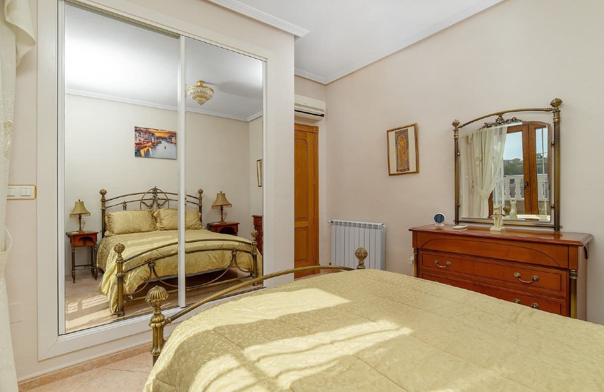 2 Zimmer Villa zu verkaufen in Los Altos mit Pool Garage - 270.000 € (Ref: 9709458)