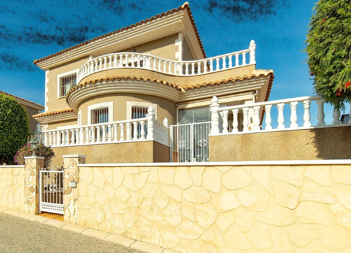 2 Zimmer Villa zu verkaufen in Los Altos mit Pool Garage - 270.000 € (Ref: 9709458)