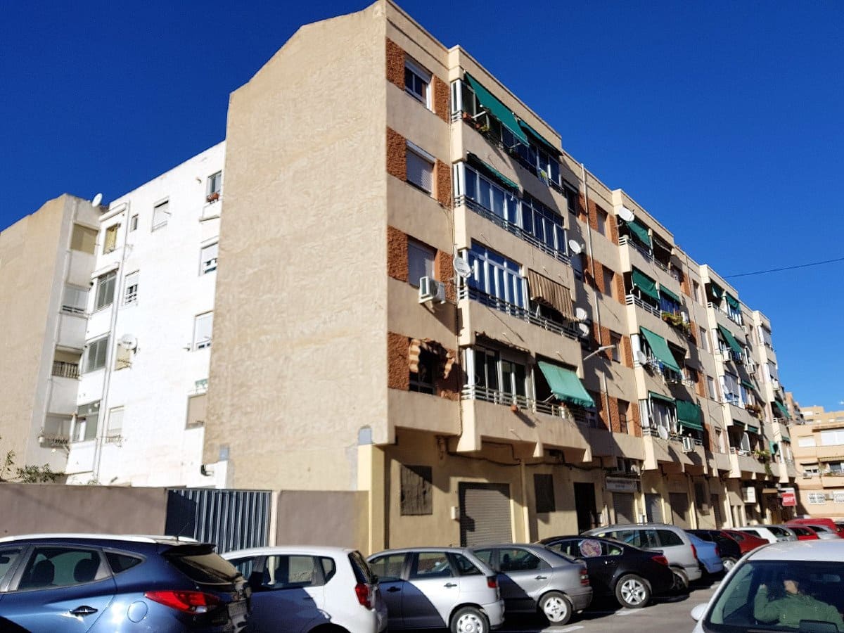 Leilighet til salgs i Alicante by - € 190 000 (Ref: 9719337)