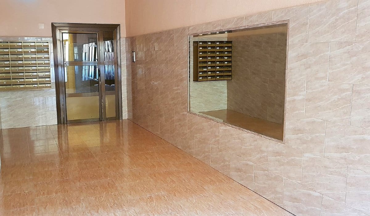 Leilighet til salgs i Alicante by - € 190 000 (Ref: 9719337)