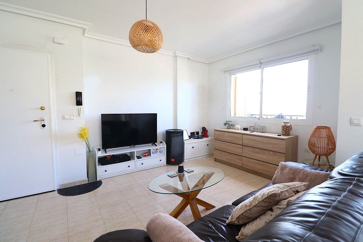 2 bedroom Apartment for sale in Ciudad Quesada with pool - € 139,900 (Ref: 9728438)