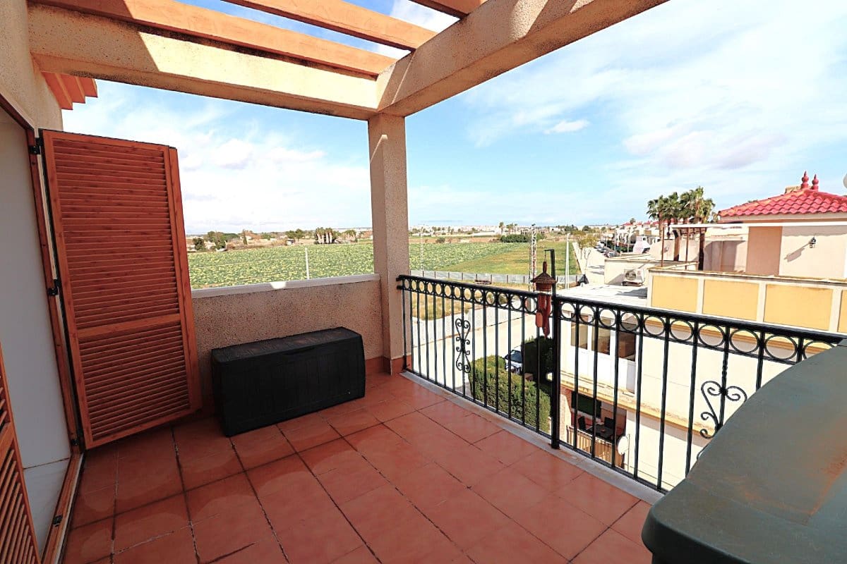 2 bedroom Apartment for sale in Ciudad Quesada with pool - € 139,900 (Ref: 9728438)