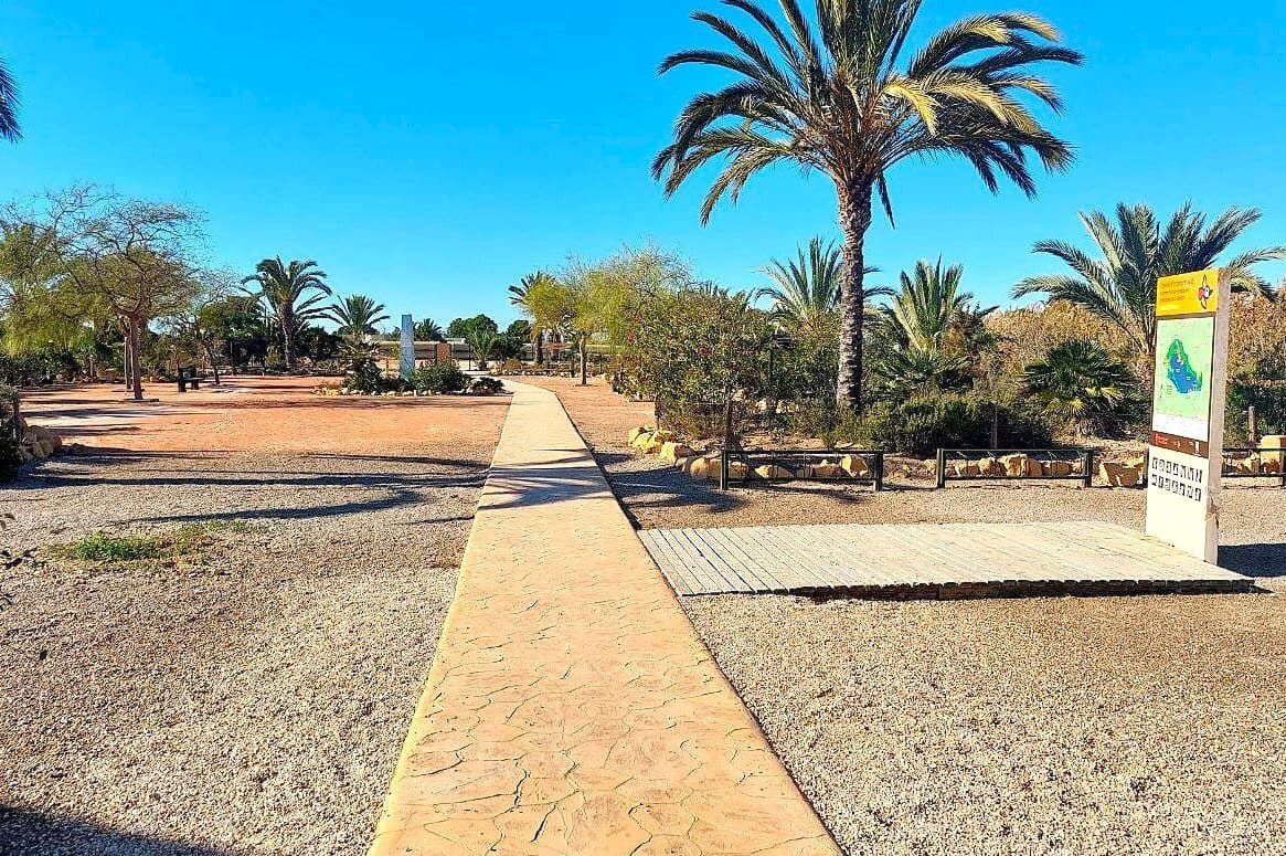 2 bedroom Apartment for sale in Ciudad Quesada with pool - € 139,900 (Ref: 9728438)