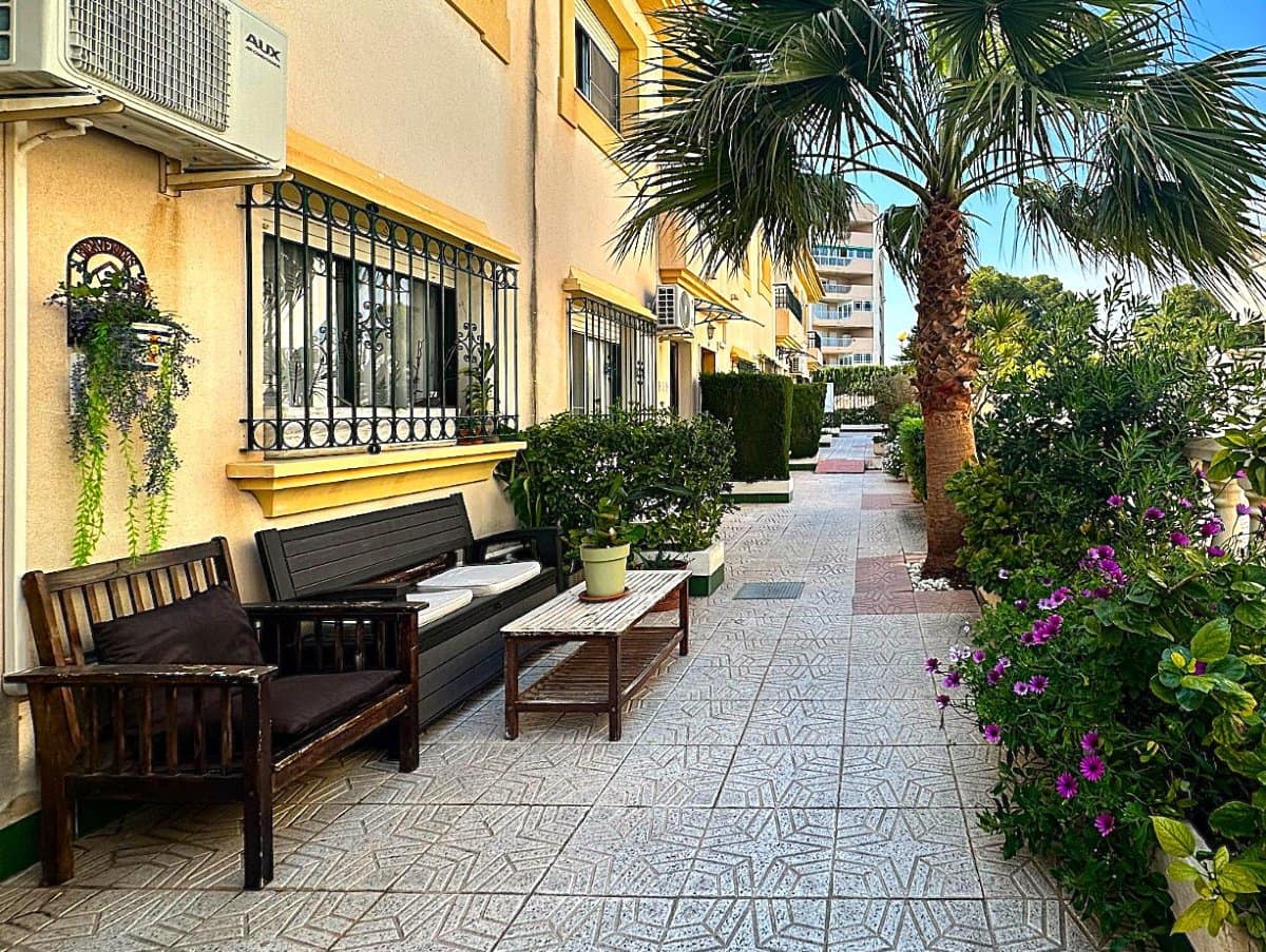 4 bedroom Townhouse for sale in La Zenia with pool garage - € 249,950 (Ref: 9728439)