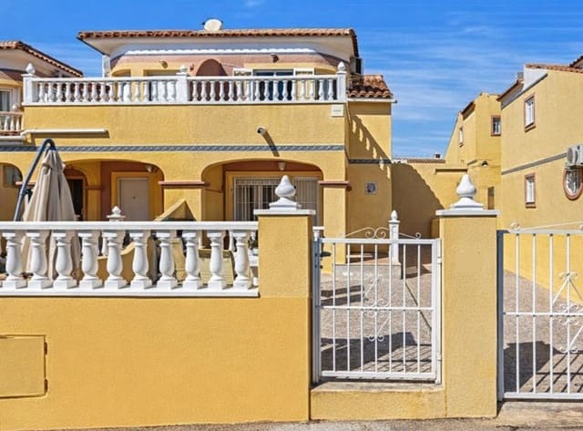 Casa de 2 habitaciones en Villamartin, Orihuela en venta con piscina garaje - 184.950 € (Ref: 9731539)