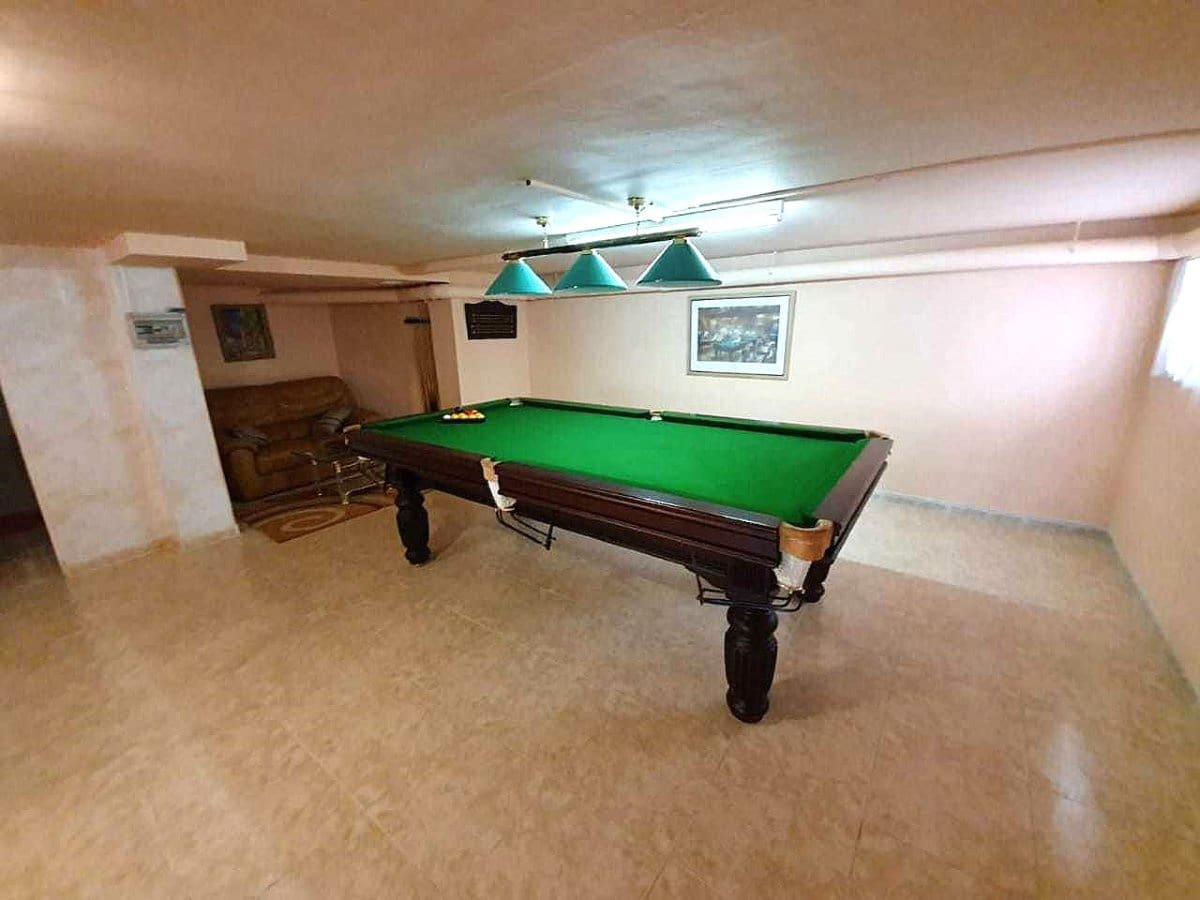 Chalet de 5 habitaciones en Playa Flamenca en venta con piscina garaje - 650.000 € (Ref: 9735056)