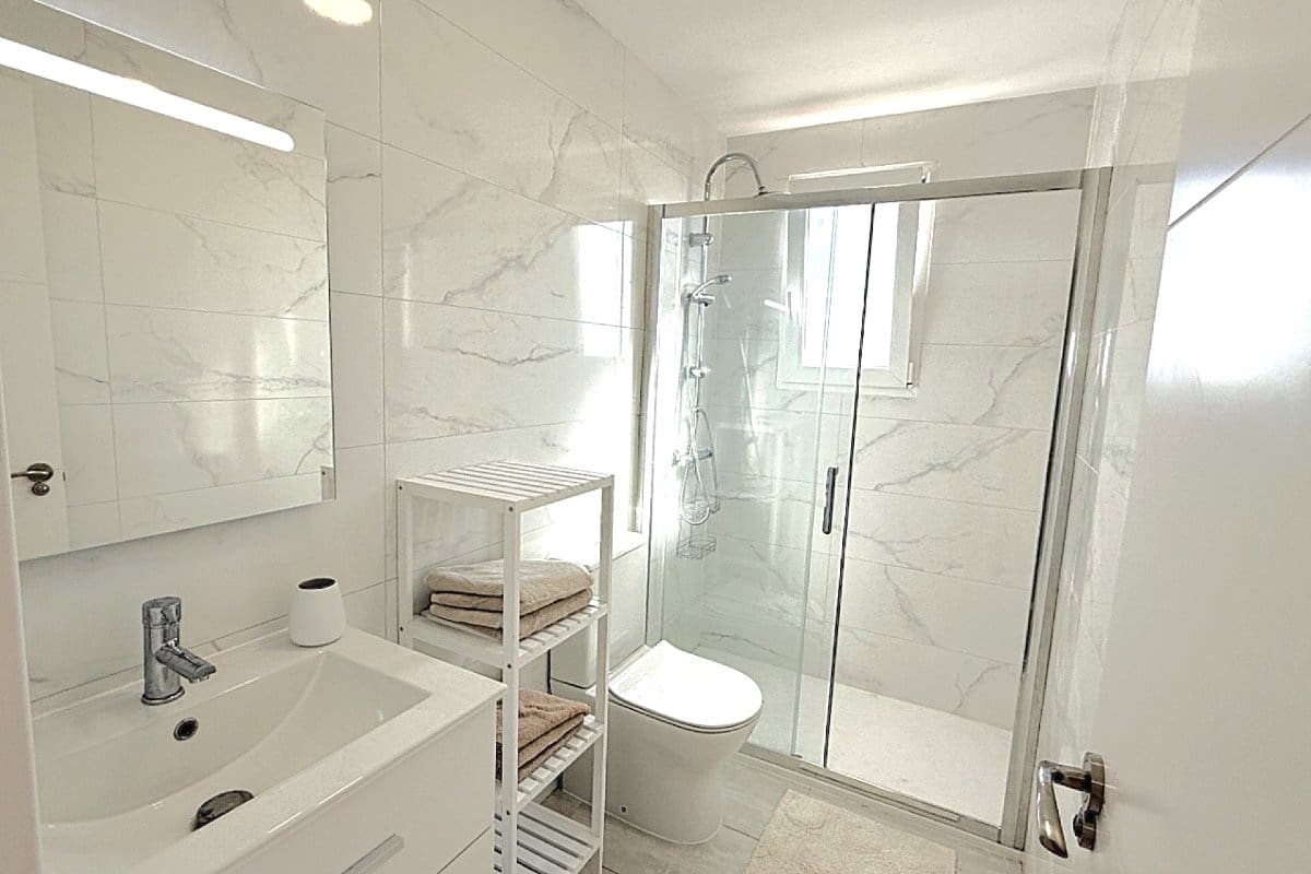 2 bedroom Apartment for sale in Punta Prima - € 246,950 (Ref: 9737866)