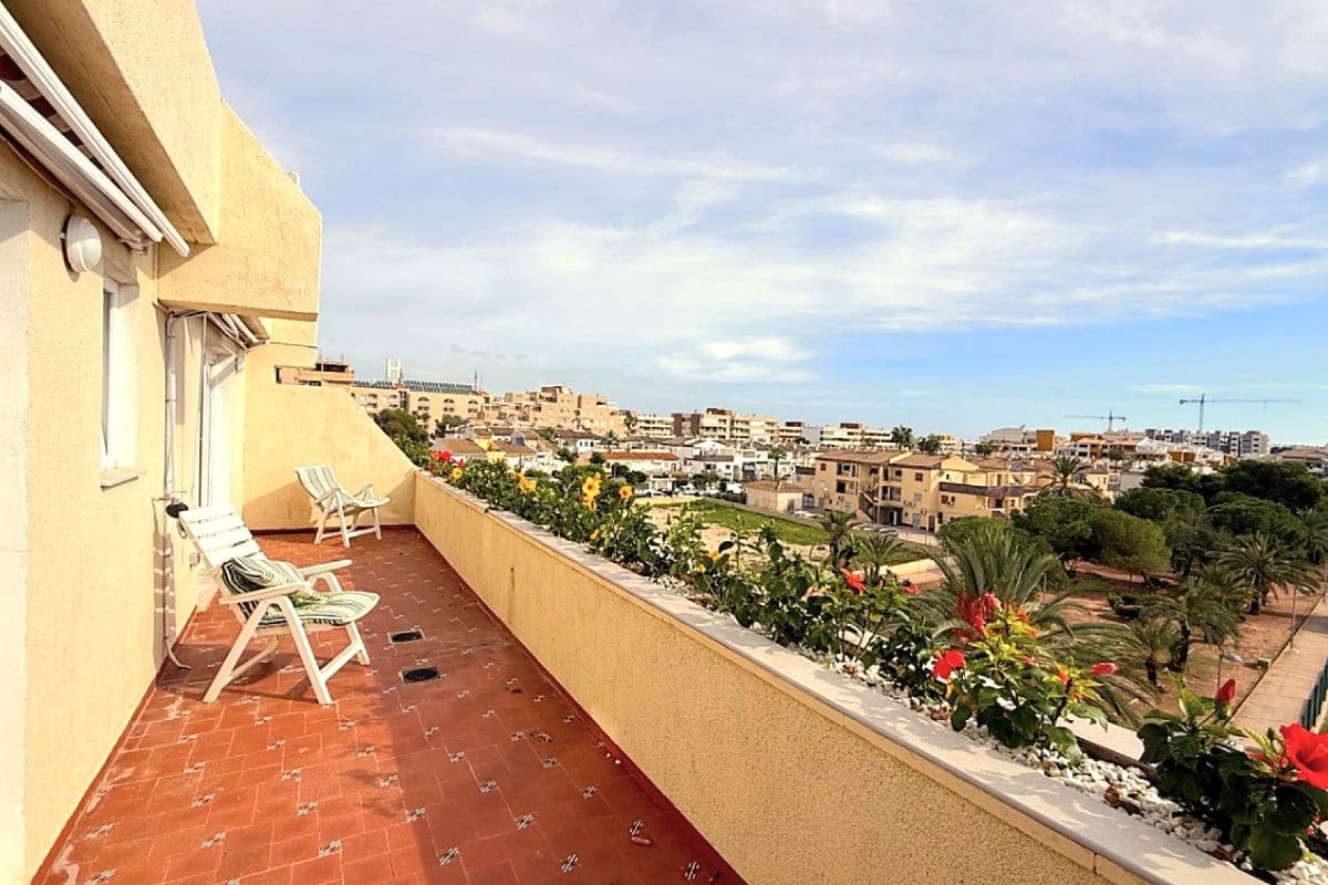2 bedroom Apartment for sale in Punta Prima - € 246,950 (Ref: 9737866)