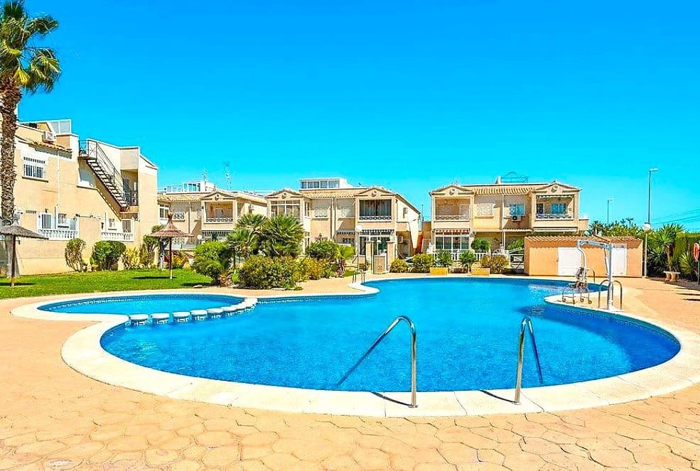 2 bedroom Apartment for sale in La Florida with pool - € 168,950 (Ref: 9746989)