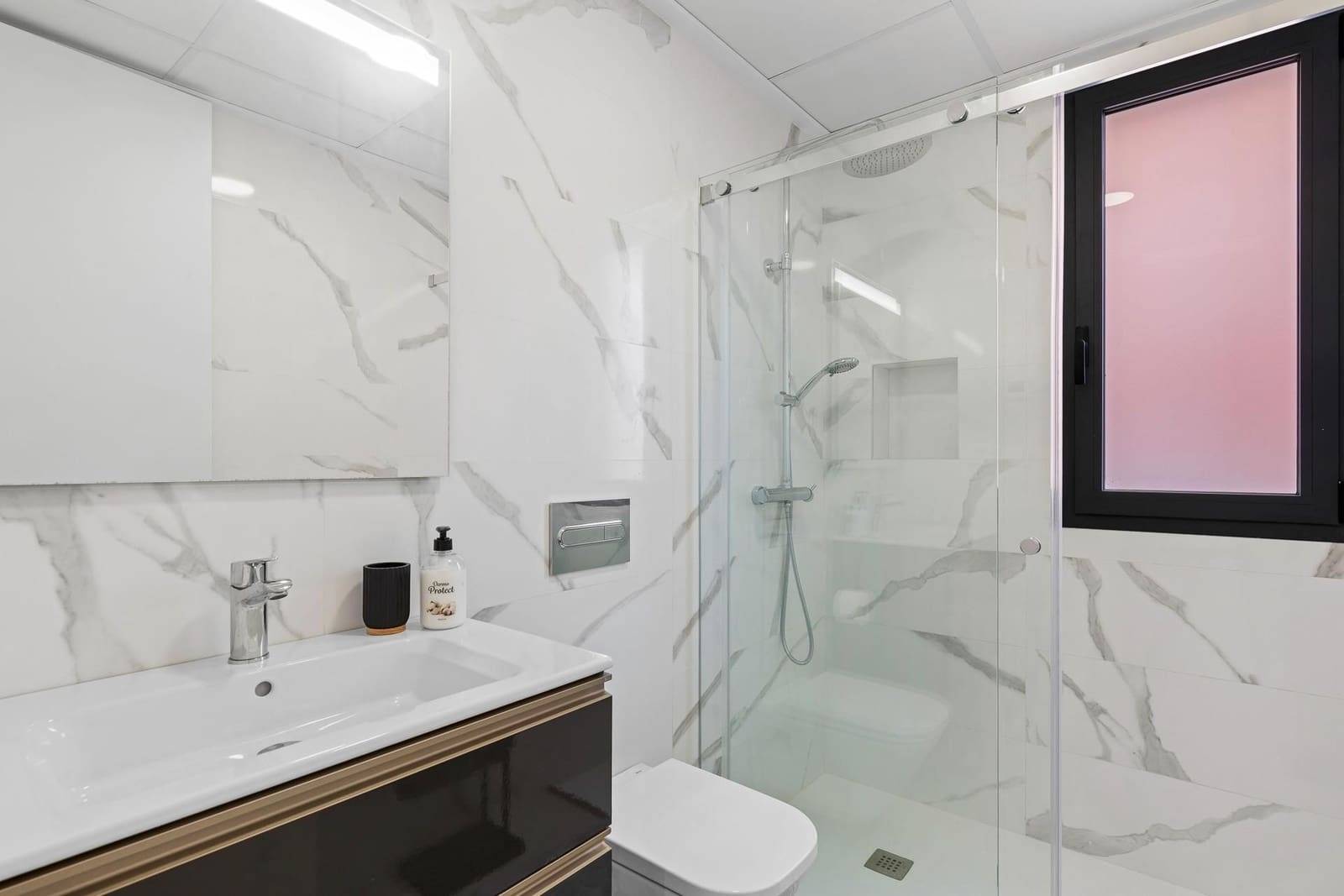 4 soveværelse Villa til salg i Guardamar del Segura med swimmingpool - € 507.050 (Ref: 8801017)