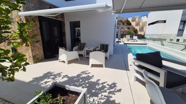 Chalet de 4 habitaciones en El Hornillo, Aguilas en venta con piscina garaje - 595.000 € (Ref: 9124635)