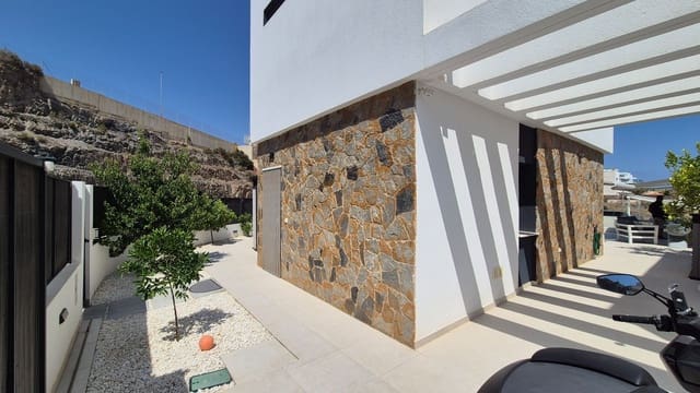 Chalet de 4 habitaciones en El Hornillo, Aguilas en venta con piscina garaje - 595.000 € (Ref: 9124635)