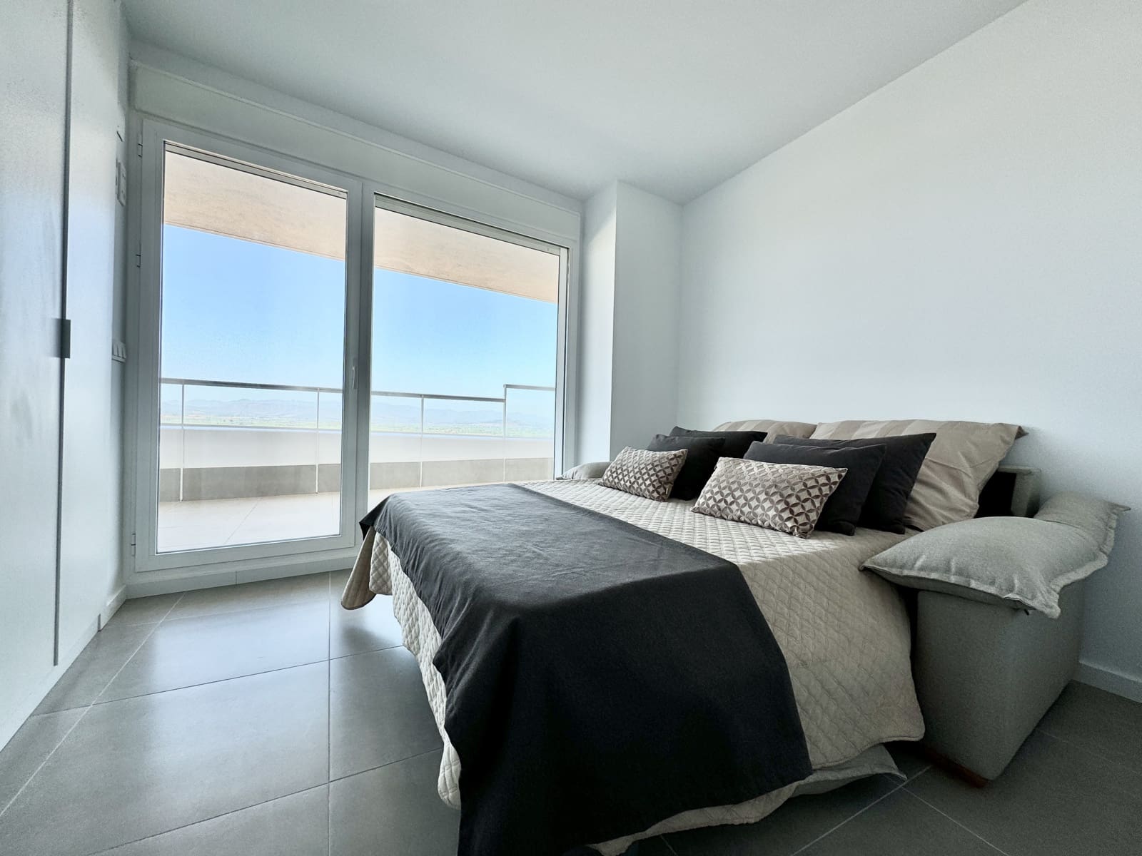 2 Zimmer Penthouse zu verkaufen in Canet d'En Berenguer mit Pool Garage - 550.000 € (Ref: 9598076)