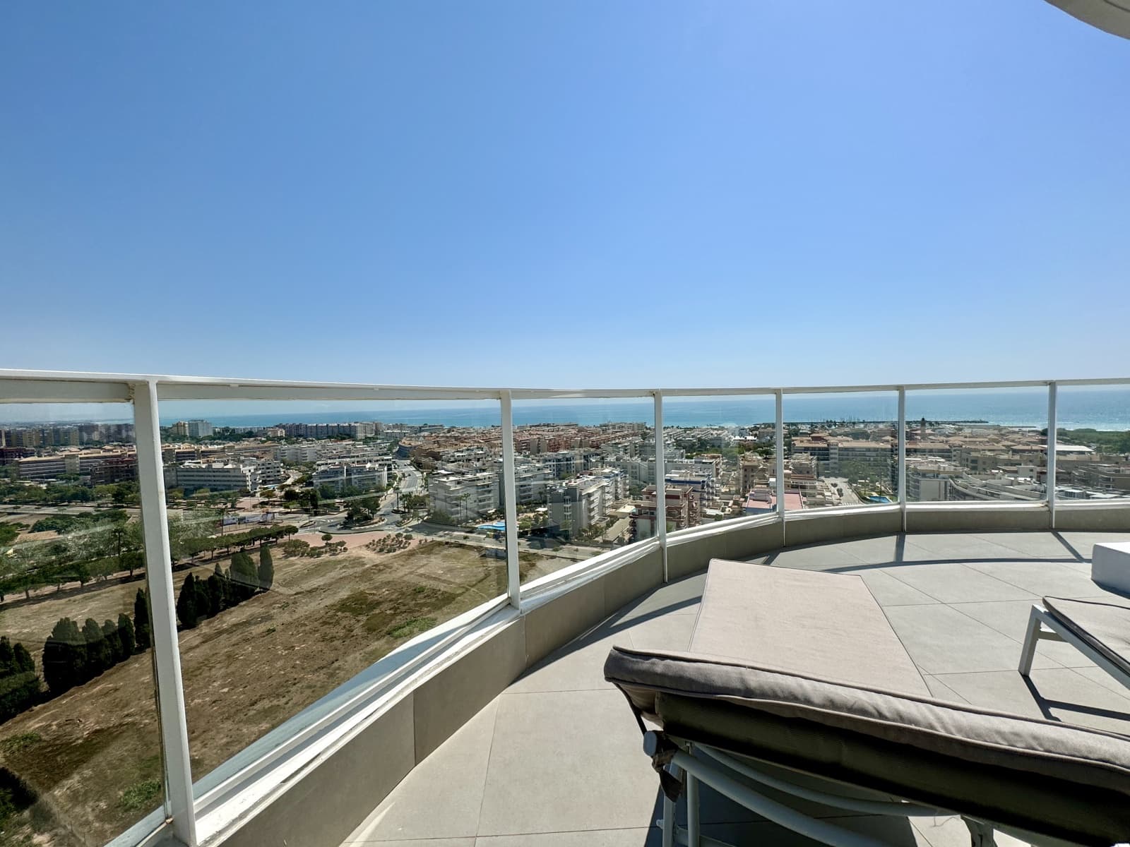 2 Zimmer Penthouse zu verkaufen in Canet d'En Berenguer mit Pool Garage - 550.000 € (Ref: 9598076)