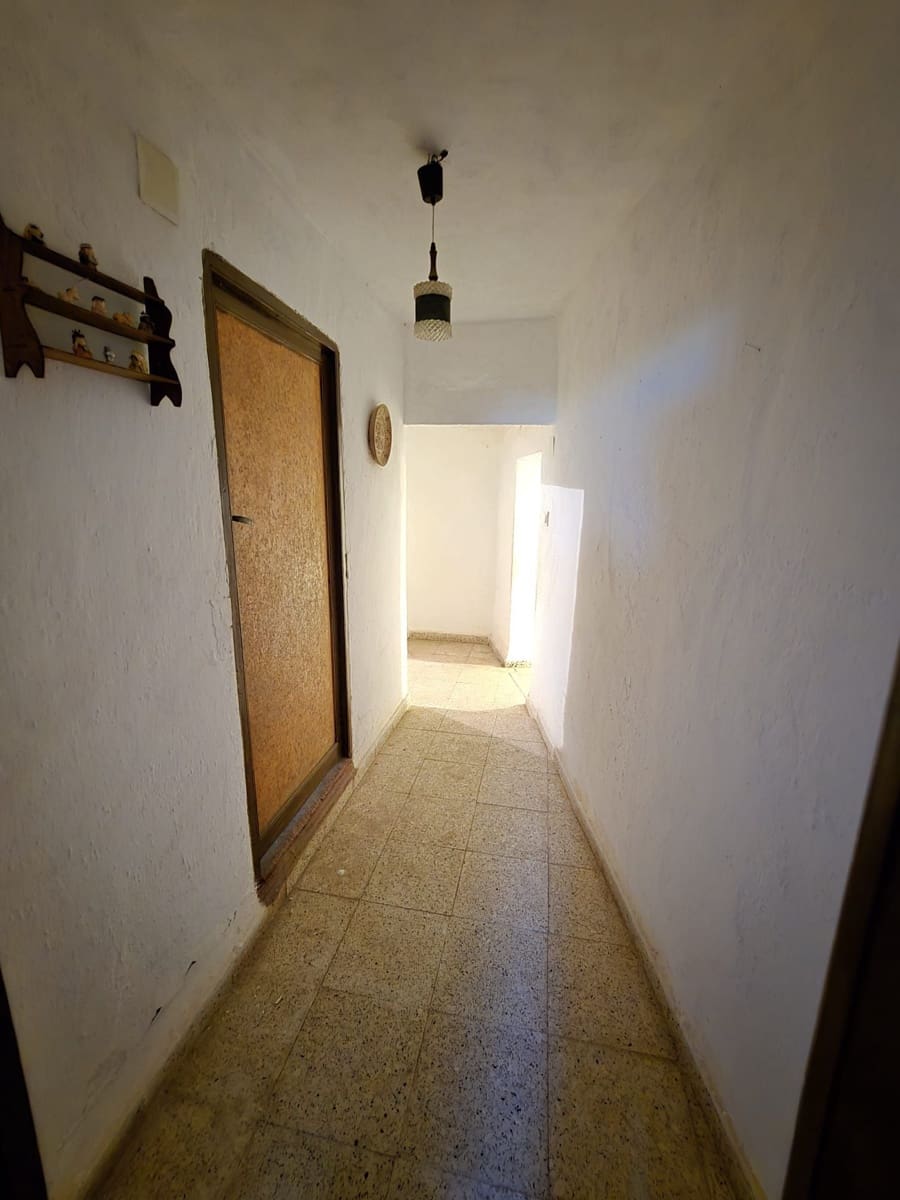 4 soveværelse Finca/Landehus til salg i Lujar med garage - € 89.000 (Ref: 9254627)