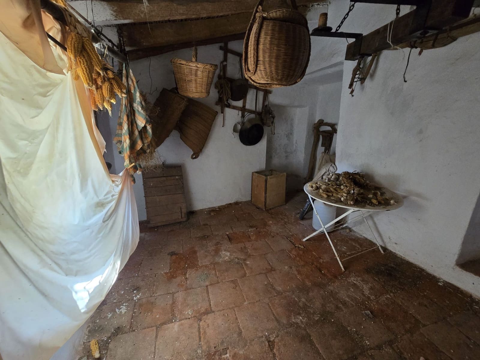 4 soveværelse Finca/Landehus til salg i Lujar med garage - € 89.000 (Ref: 9254627)