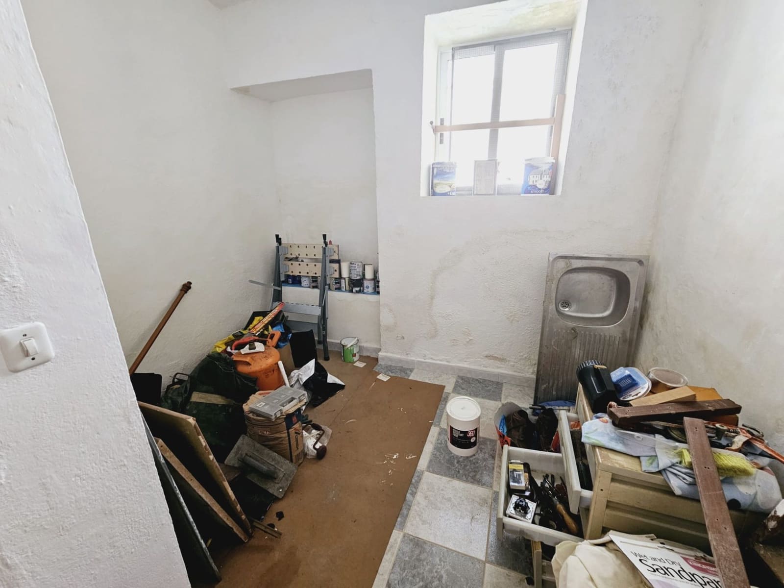 3 slaapkamer Halfvrijstaande villa te koop in Rubite - € 40.990 (Ref: 9254635)