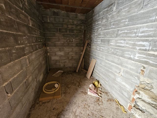 2 soveværelse Byhus til salg i Rubite - € 22.000 (Ref: 9254638)