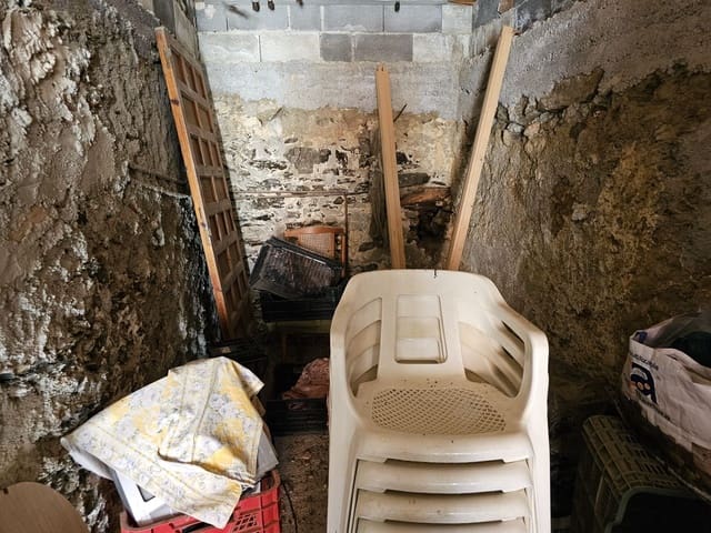 2 soveværelse Byhus til salg i Rubite - € 22.000 (Ref: 9254638)