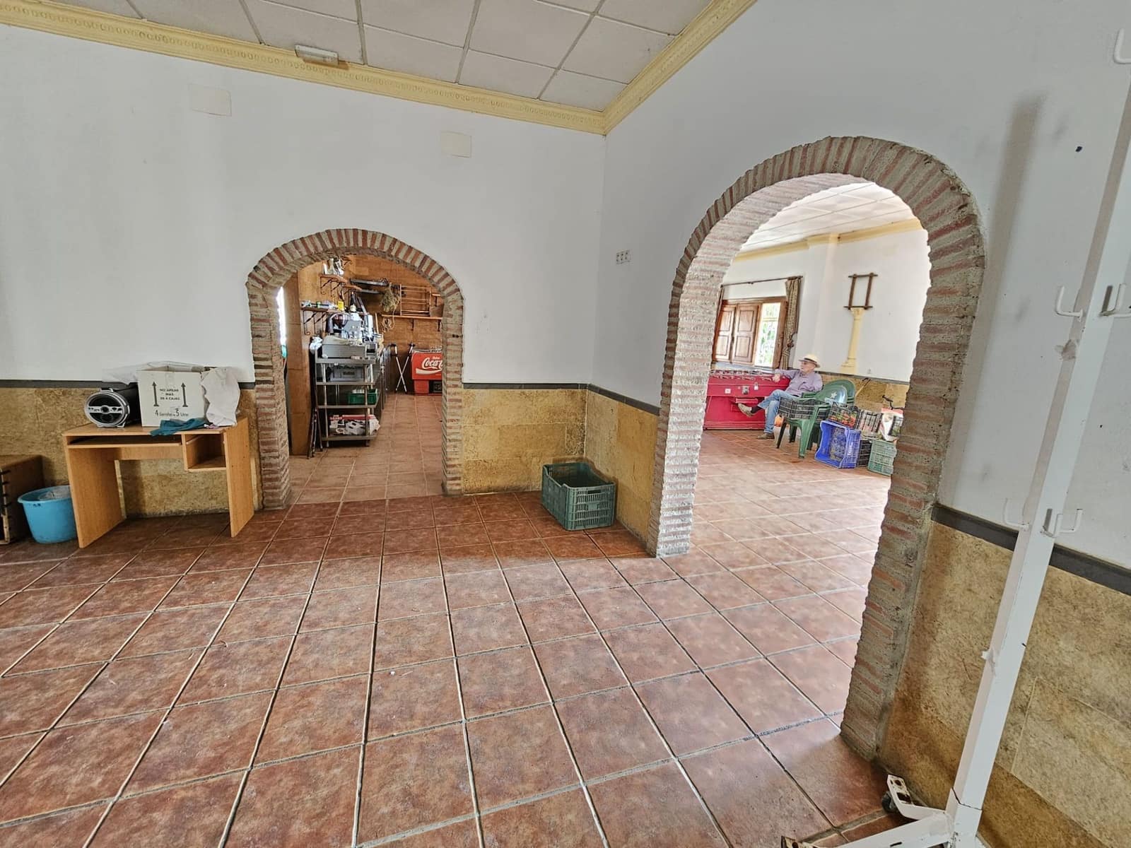 Kommersiell til salgs i Sorvilan - € 220 000 (Ref: 9254639)