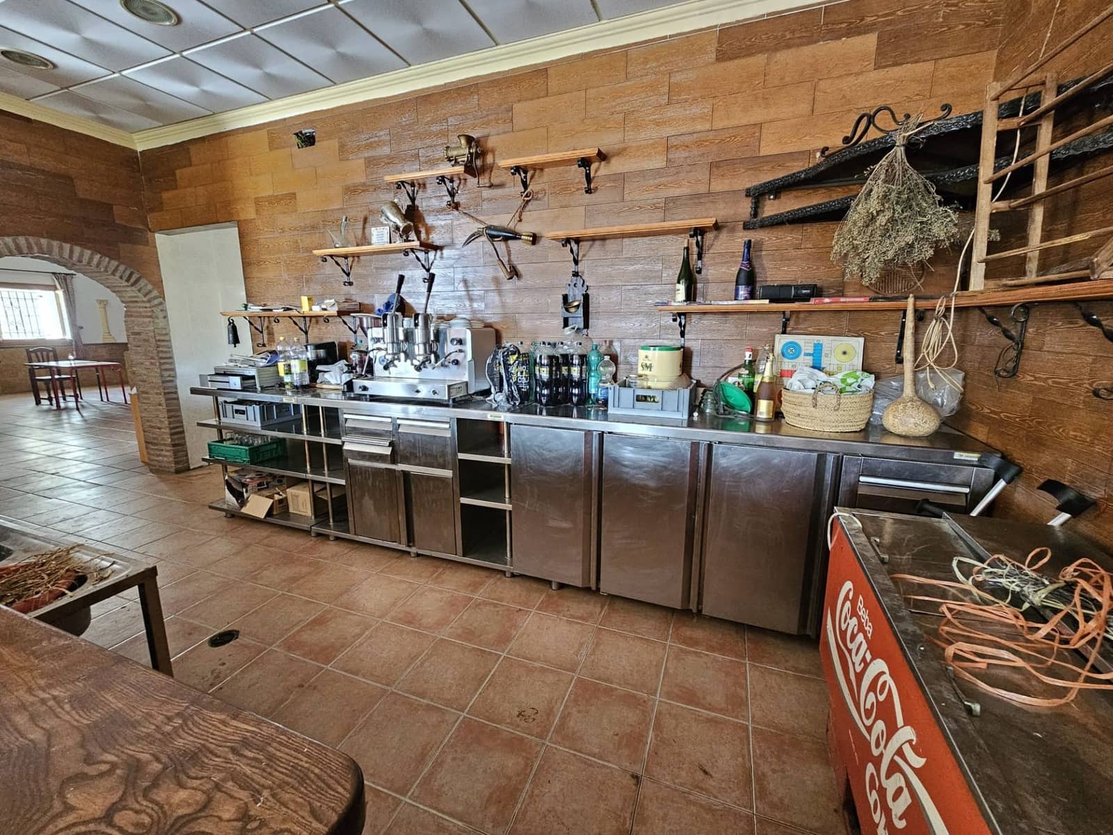 Kommersiell til salgs i Sorvilan - € 220 000 (Ref: 9254639)