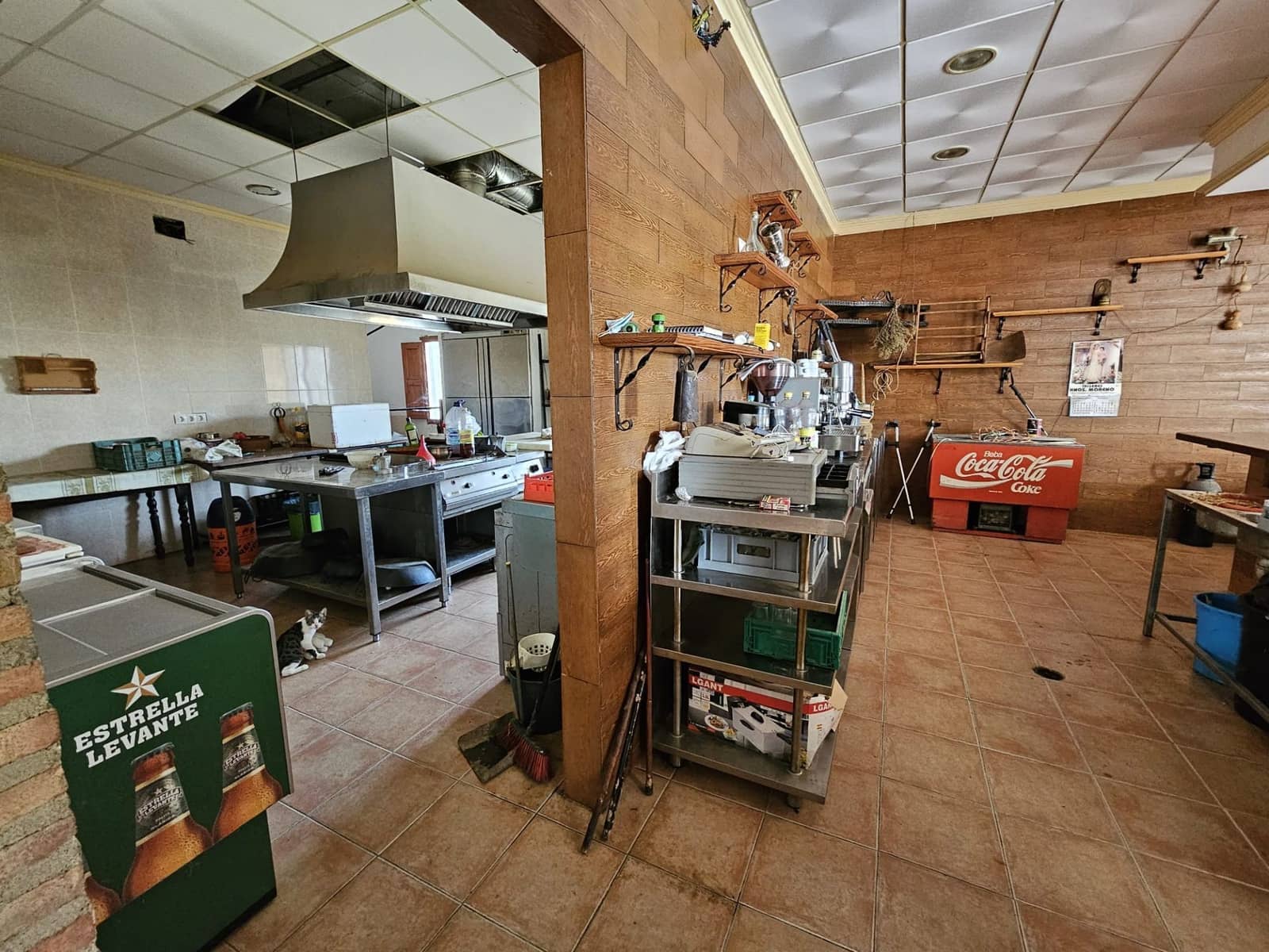 Kommersiell til salgs i Sorvilan - € 220 000 (Ref: 9254639)