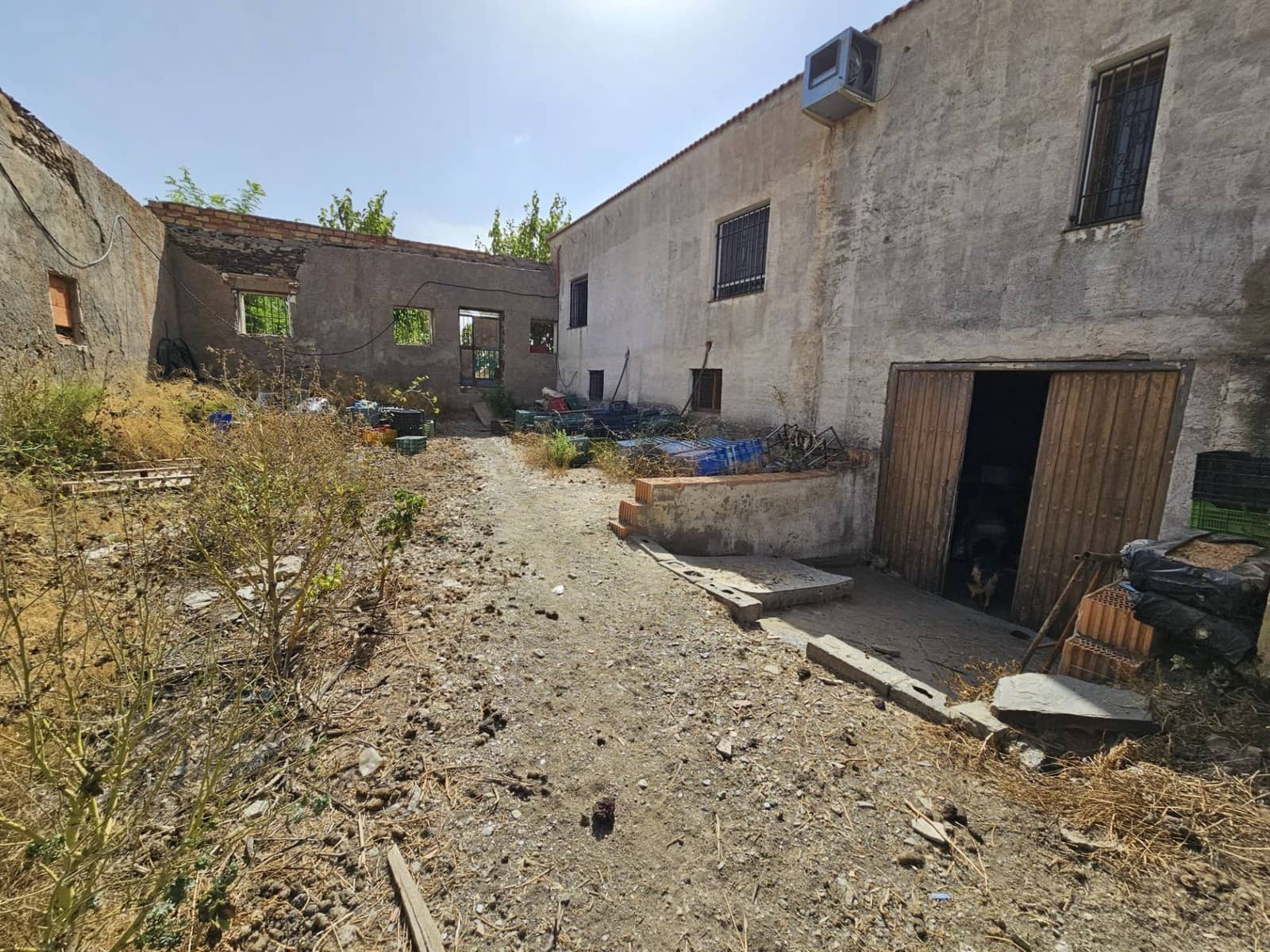 Kommersiell til salgs i Sorvilan - € 220 000 (Ref: 9254639)