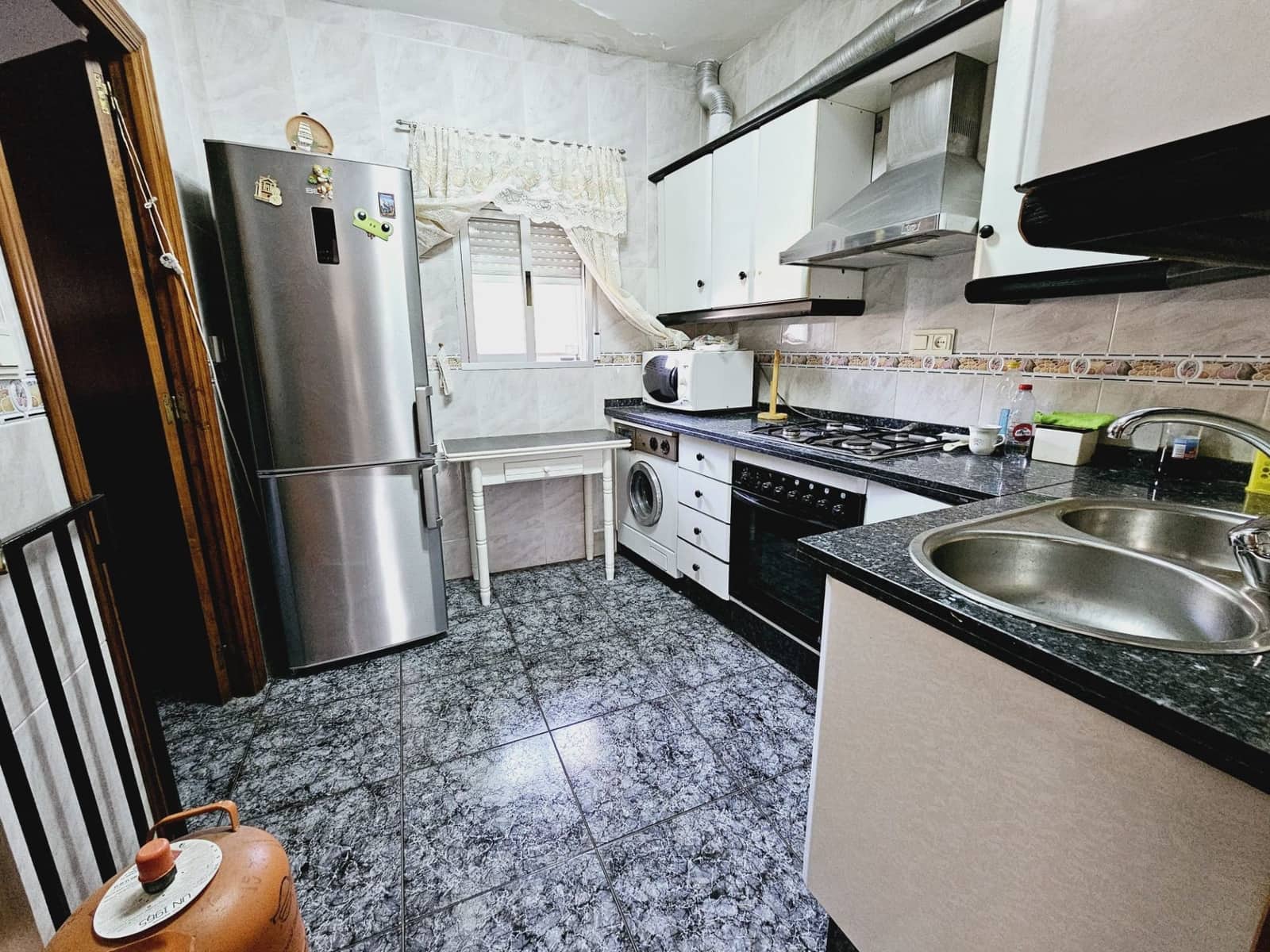 3 soveværelse Semi-Rækkehus til salg i Sorvilan med garage - € 94.000 (Ref: 9254640)