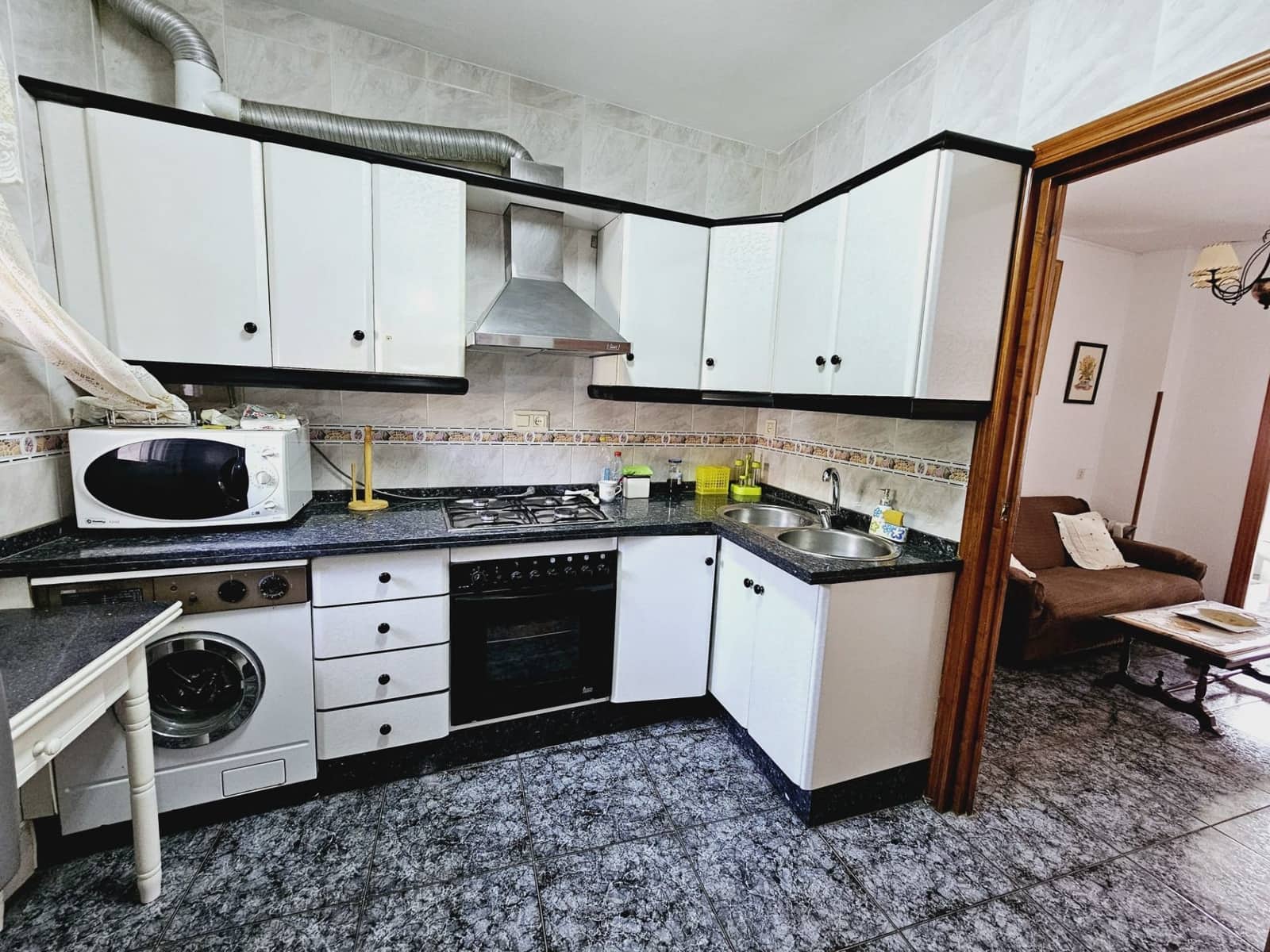 3 soveværelse Semi-Rækkehus til salg i Sorvilan med garage - € 94.000 (Ref: 9254640)