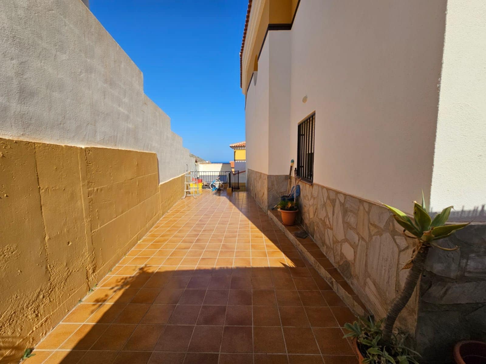 4 soveværelse Villa til salg i Castell de Ferro med garage - € 279.000 (Ref: 9254643)