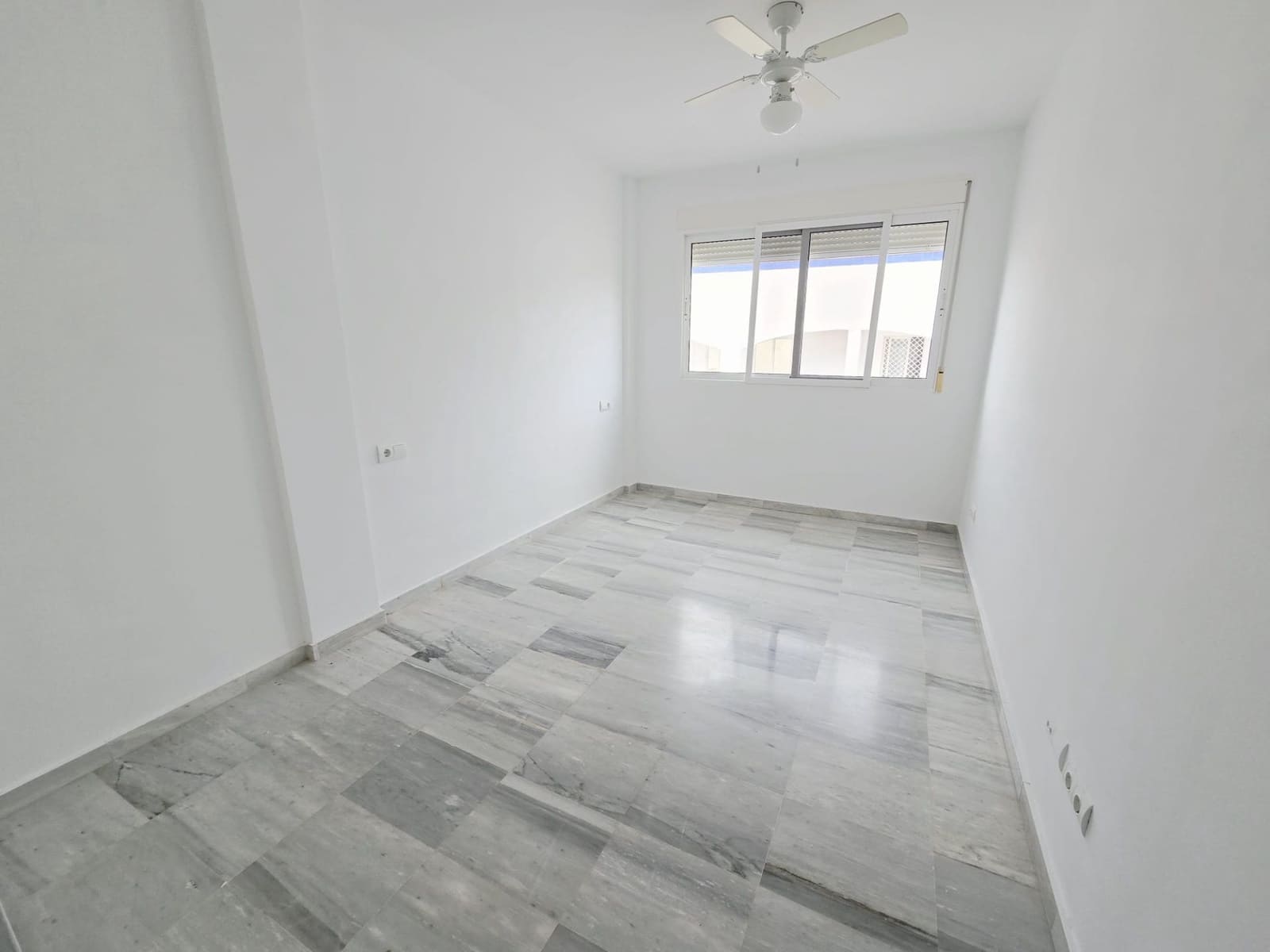 2 soveværelse Lejlighed til salg i Polopos med swimmingpool - € 99.000 (Ref: 9291007)