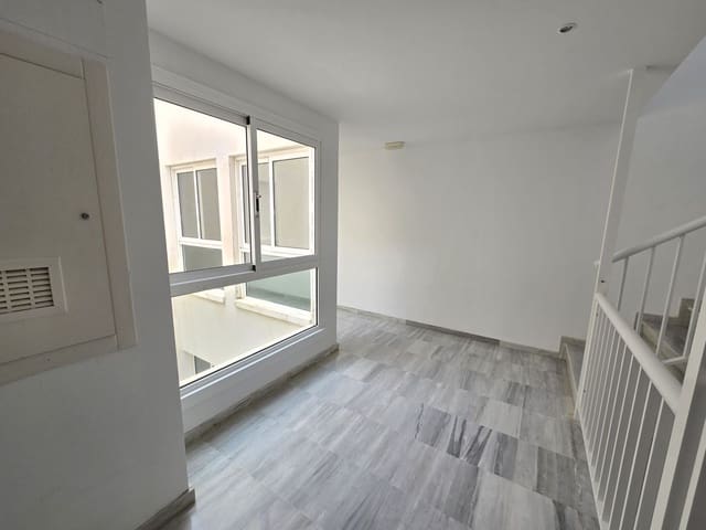 2 soveværelse Lejlighed til salg i La Guapa, Polopos med swimmingpool - € 99.000 (Ref: 9291007)