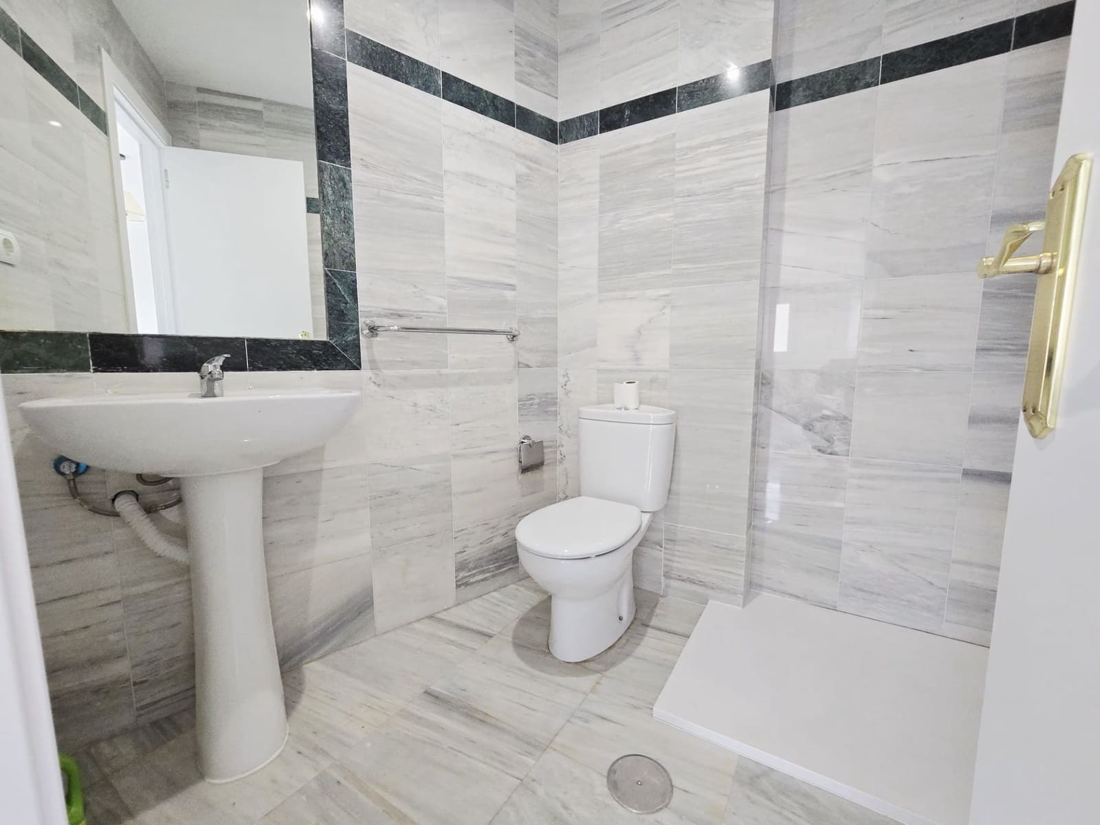 2 soveværelse Lejlighed til salg i Polopos med swimmingpool - € 99.000 (Ref: 9291007)