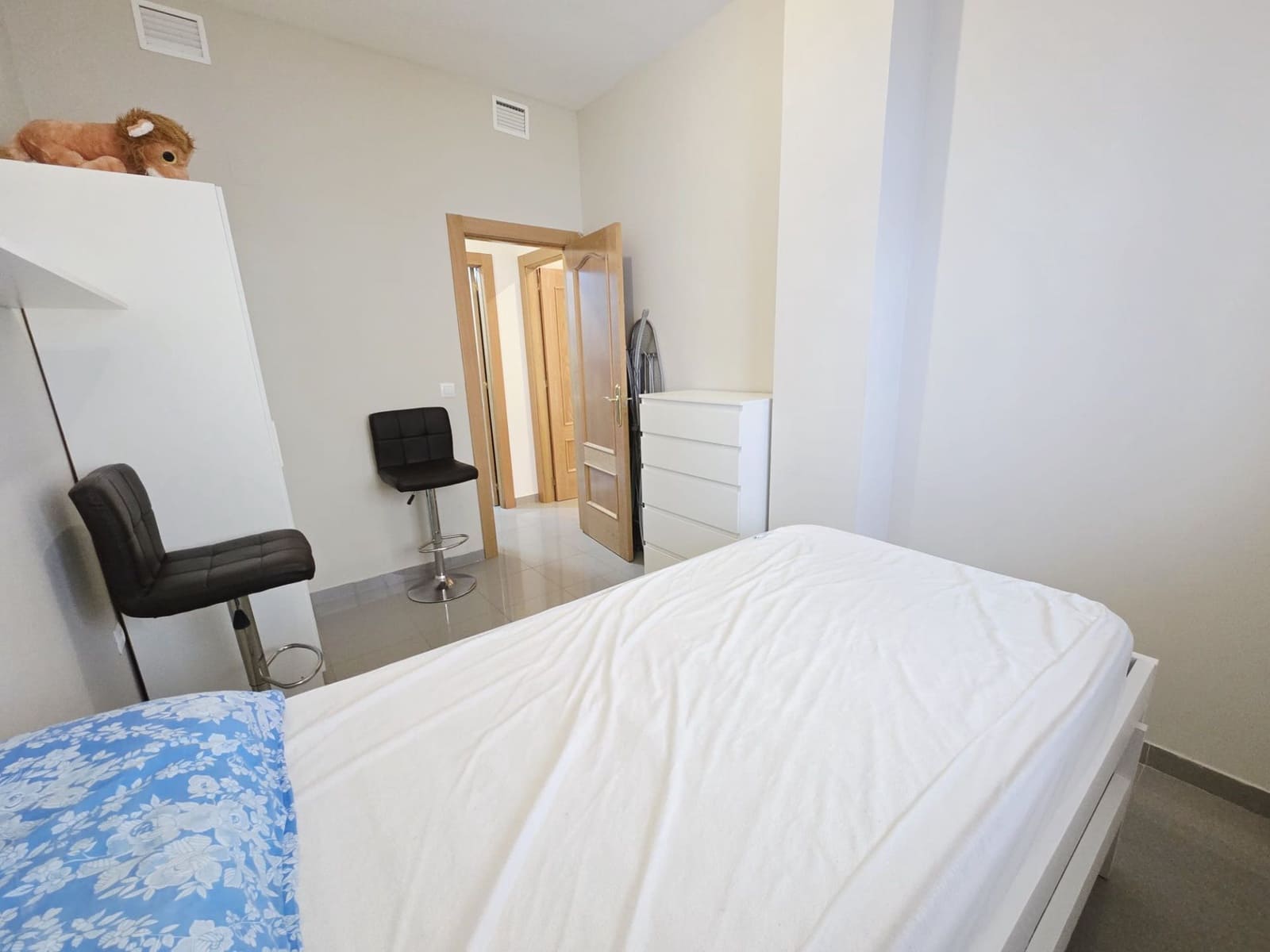 Flat for rent in Castell de Ferro with pool garage - € 600 (Ref: 9485190)