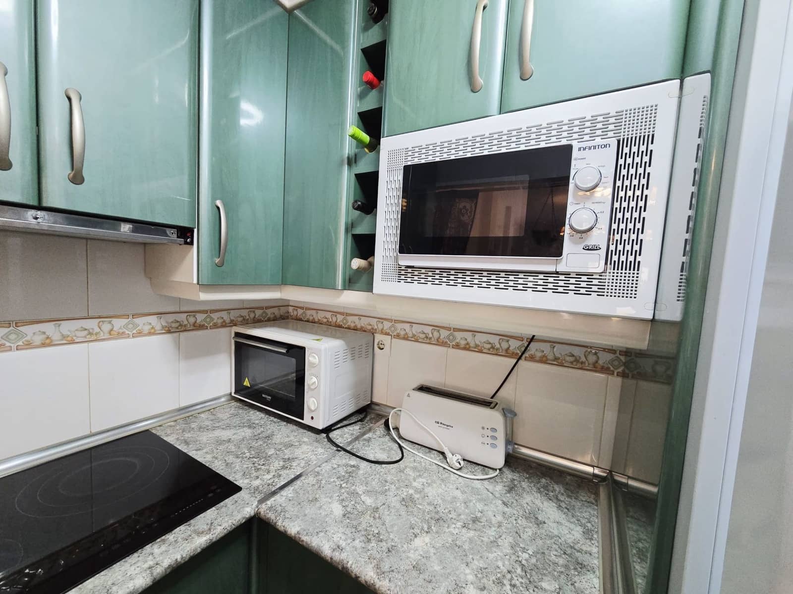 Flat for rent in Castell de Ferro with pool garage - € 600 (Ref: 9485190)