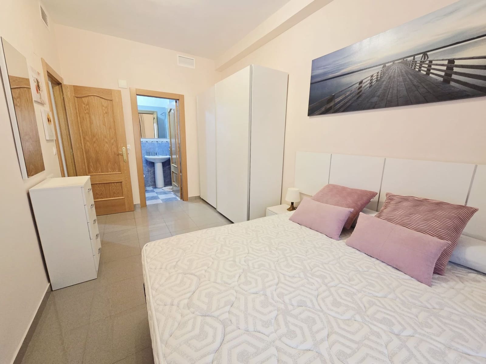 Flat for rent in Castell de Ferro with pool garage - € 600 (Ref: 9485190)